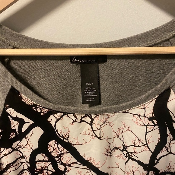 Lane Bryant grey sweater with nature scene size 22/24 - Picture 3 of 3